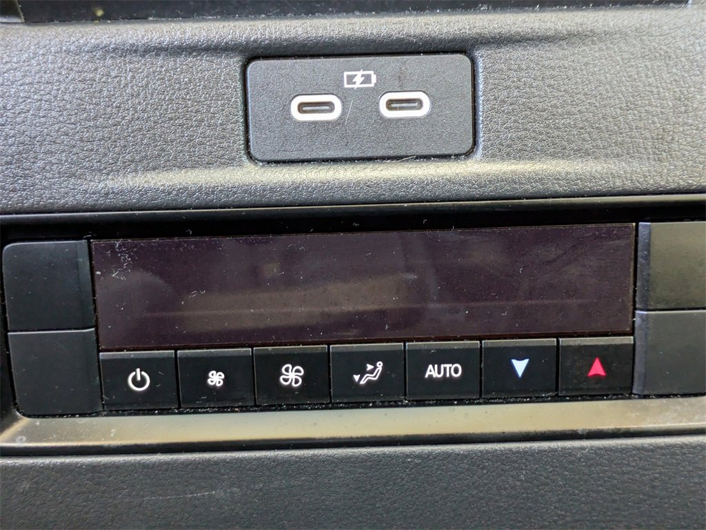 Used 2024 MAZDA CX-90 3.3 Turbo w/ Premium Package image 15