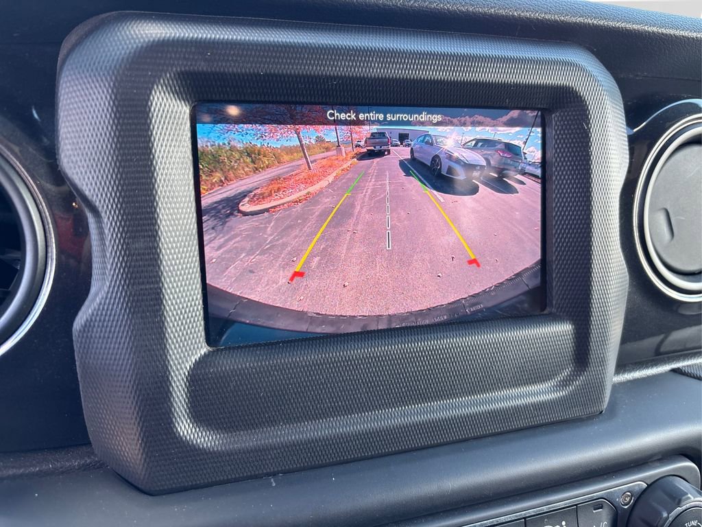 Used 2021 Jeep Wrangler Unlimited Sport image 29