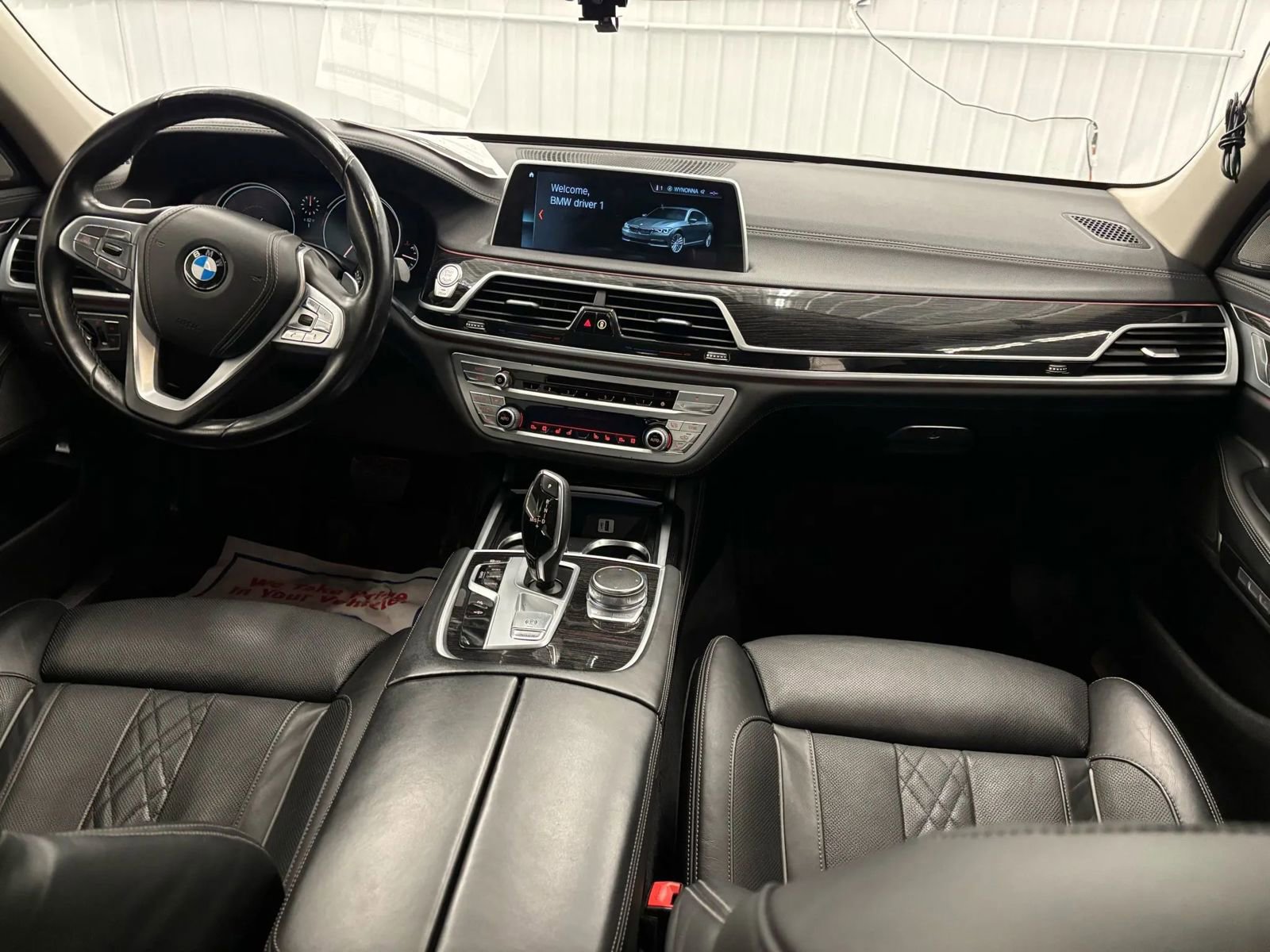 Used 2018 BMW 750i xDrive image 38