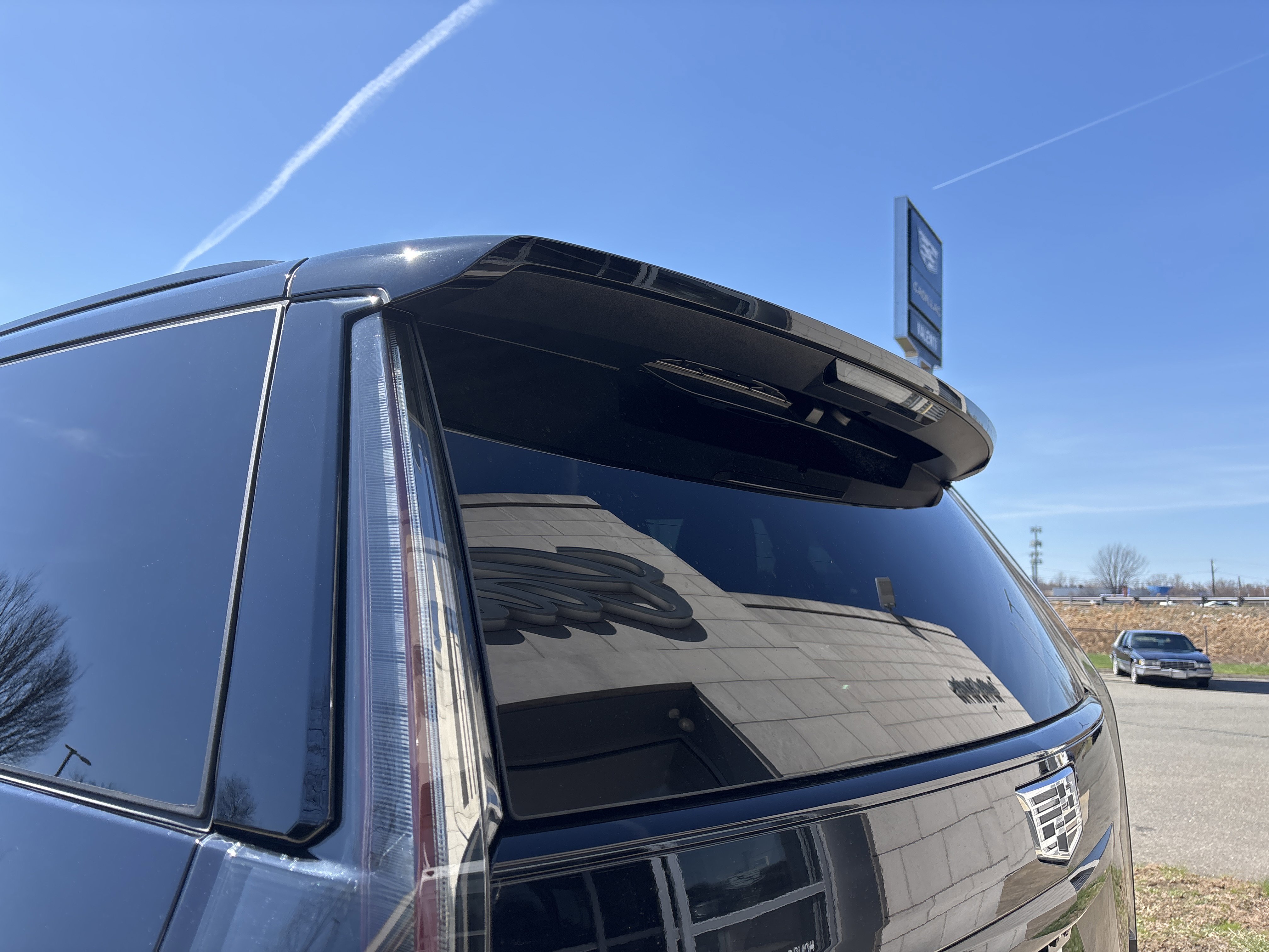 Used 2026 Cadillac Escalade Platinum Sport w/ LPO, ONYX Package image 21