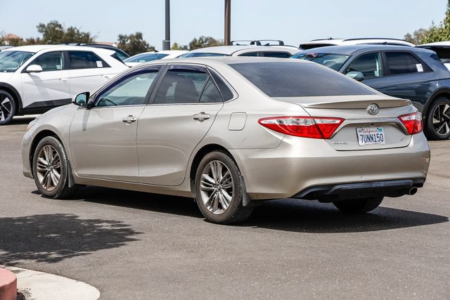 Used 2017 Toyota Camry SE FWD image 2