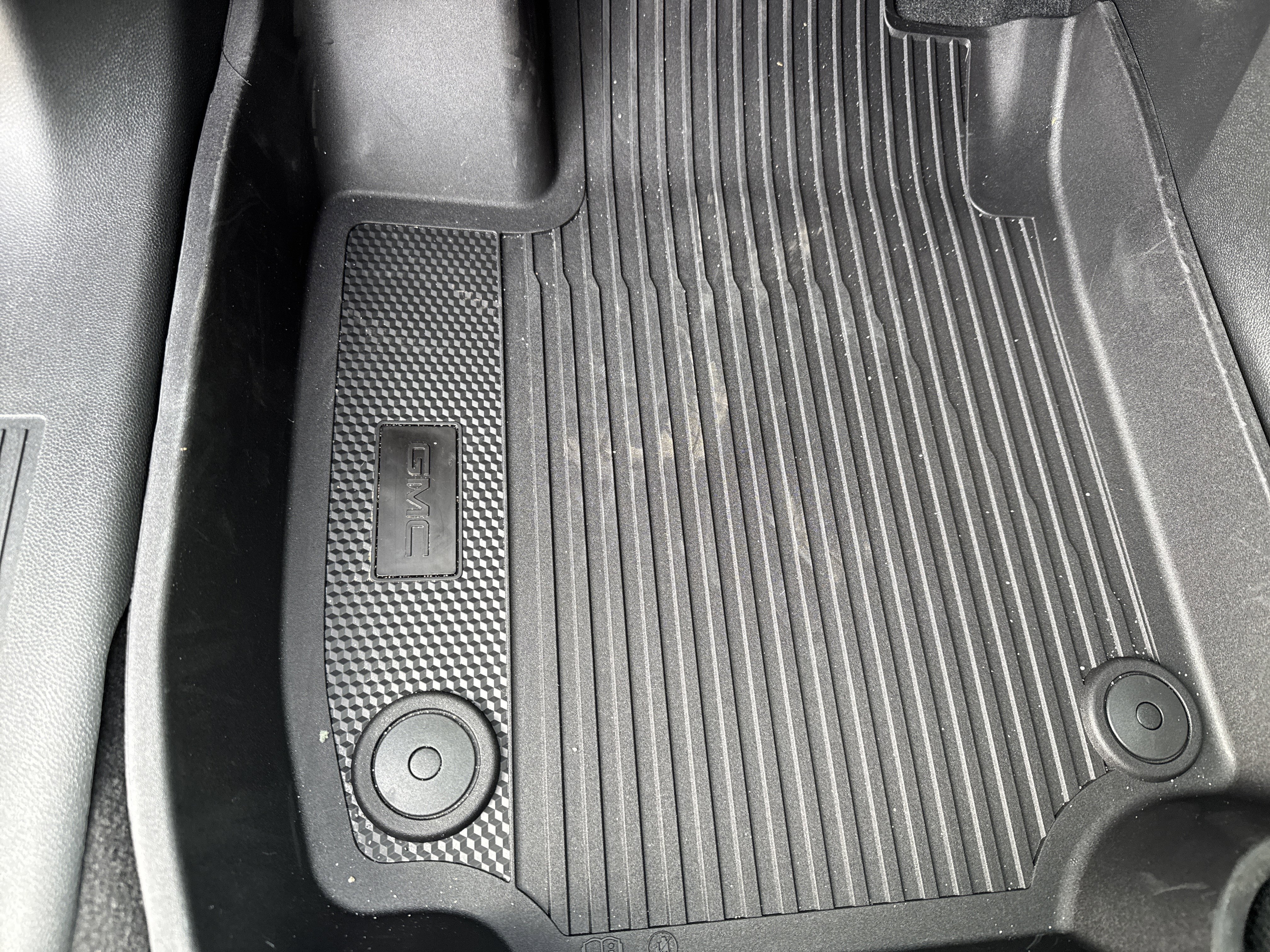 New 2026 GMC Terrain Denali w/ LPO, Floor Liner Package image 17