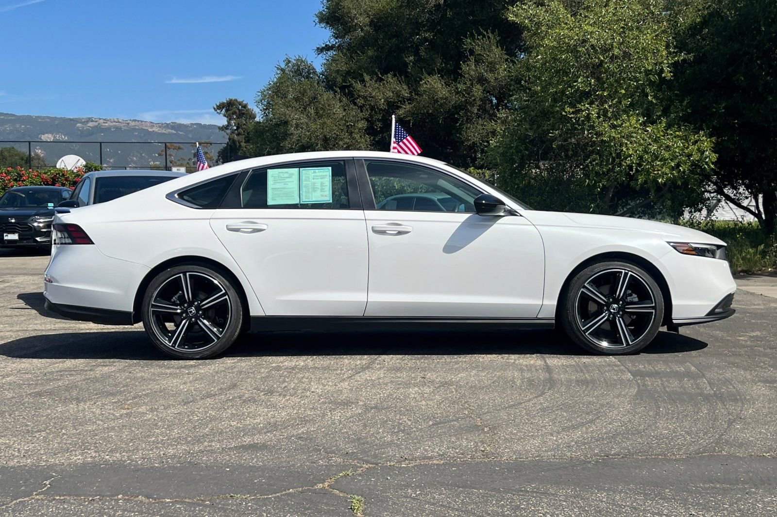 Used 2025 Honda Accord Sport image 3