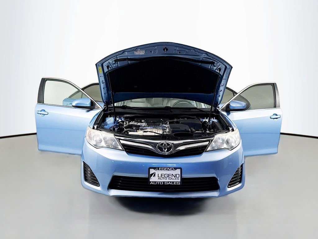 Used 2012 Toyota Camry LE FWD image 15