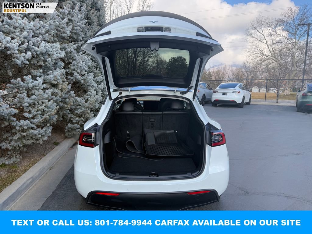 Used 2022 Tesla Model Y Performance image 33