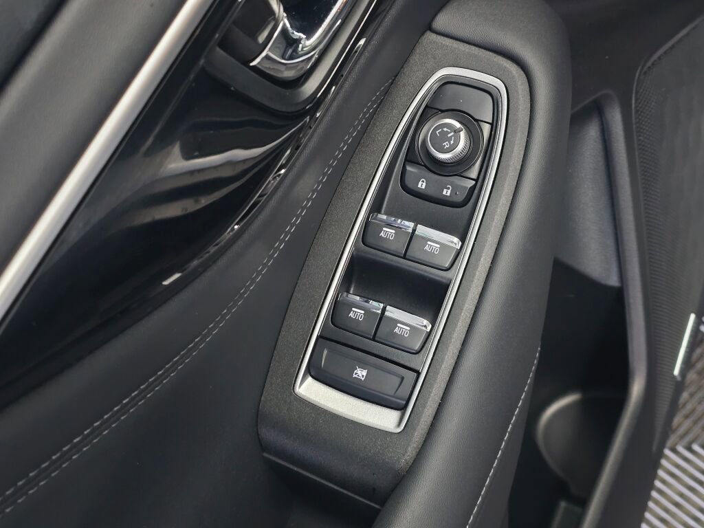 Used 2022 Subaru Outback Limited image 21