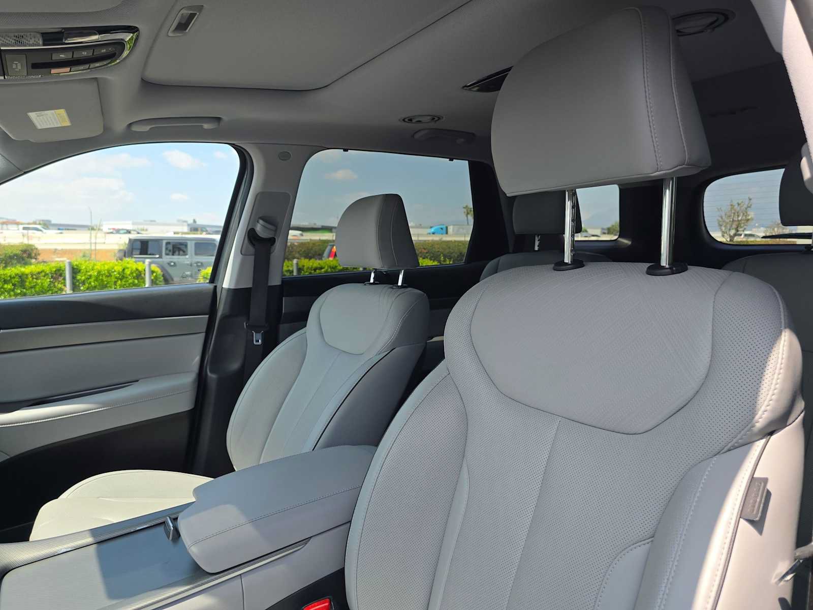 Used 2025 Hyundai Palisade SEL FWD image 24