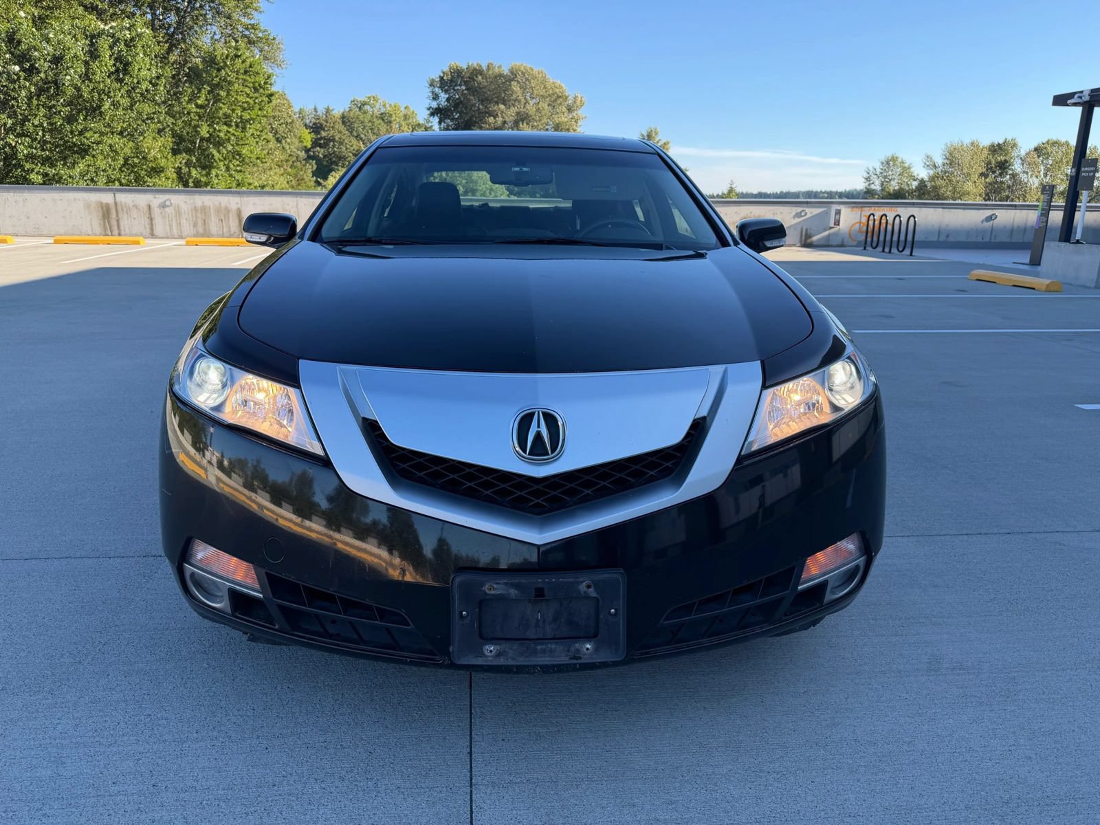 Used 2010 Acura TL SH-AWD image 2