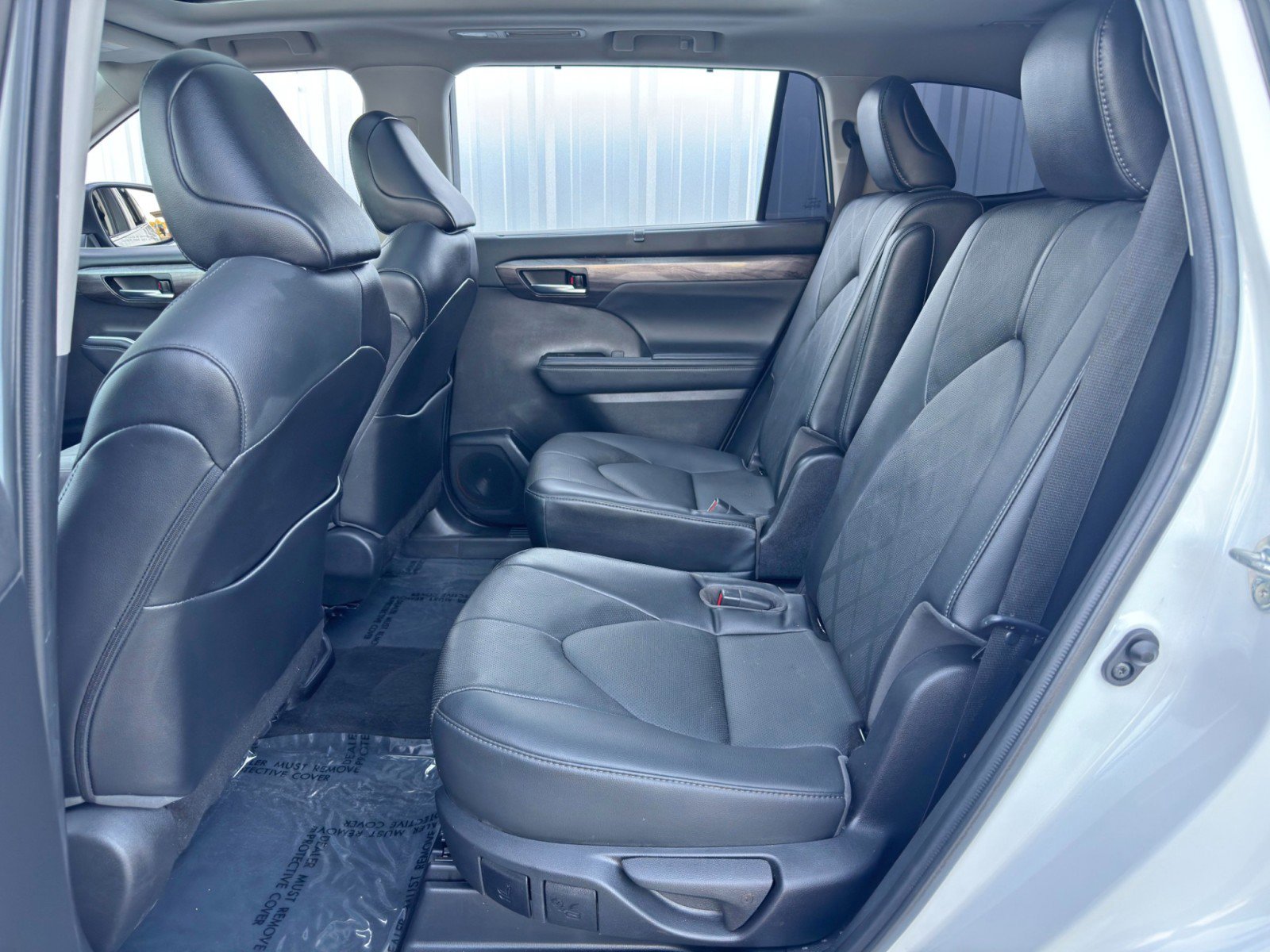 Used 2022 Toyota Highlander Platinum image 42