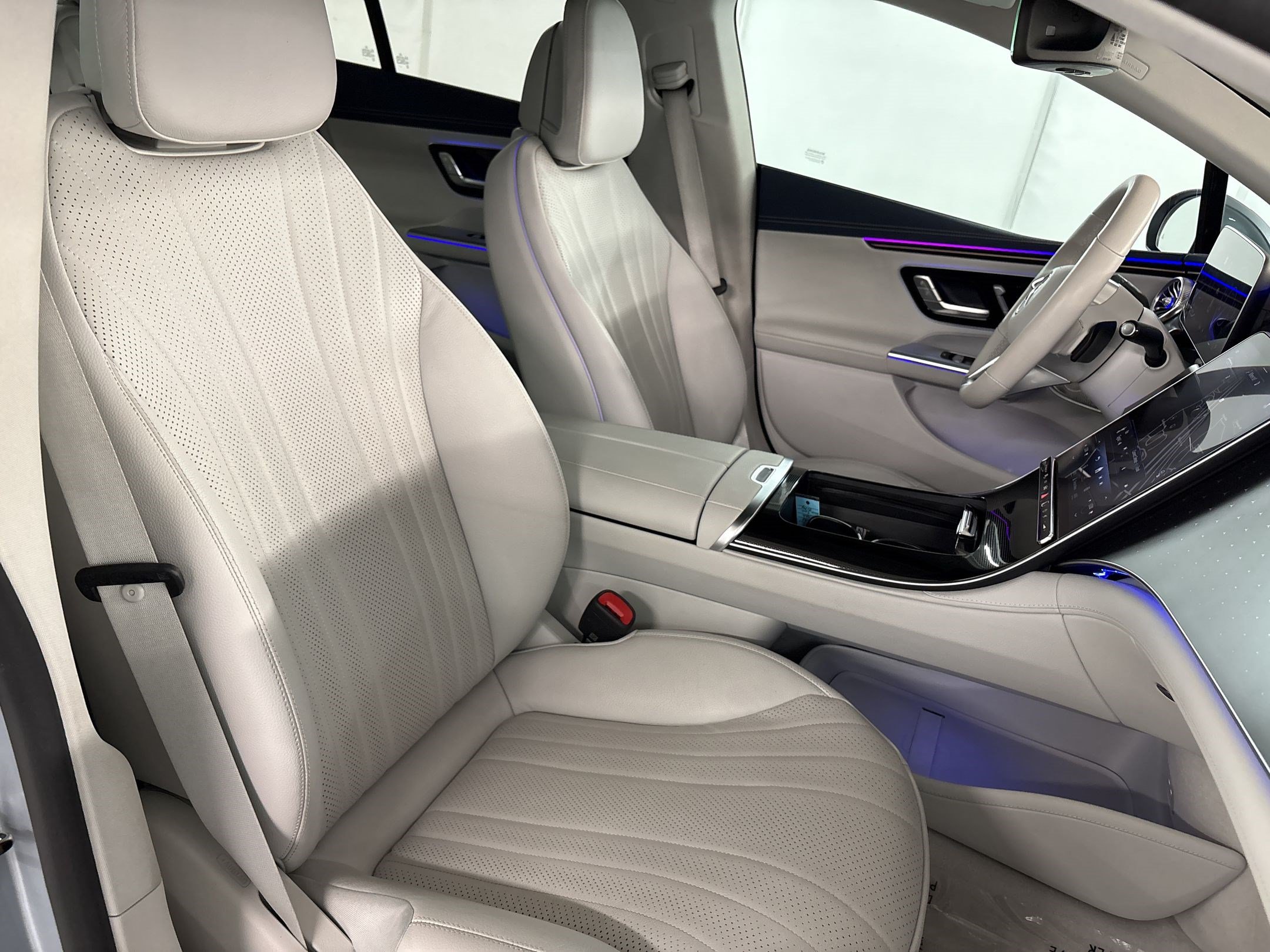 Certified 2023 Mercedes-Benz EQE 500 4MATIC Sedan image 31