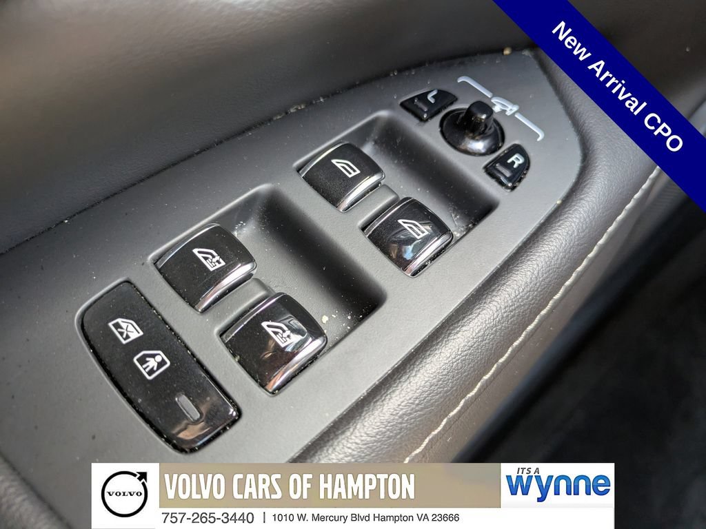Certified 2025 Volvo S90 B6 Ultra AWD/4WD image 24
