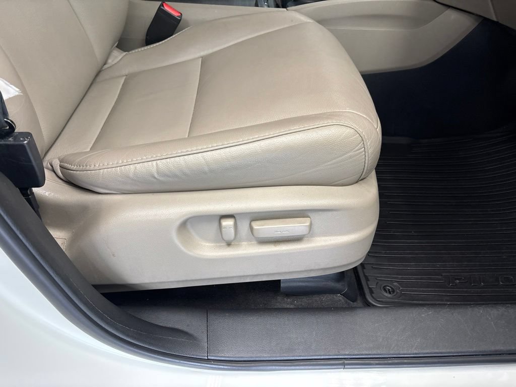 Used 2019 Honda Pilot Touring image 14