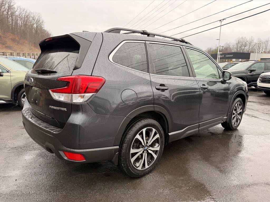 Used 2019 Subaru Forester Limited image 9