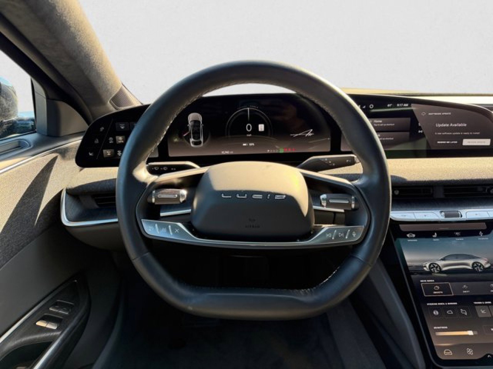 Used 2024 Lucid Air Touring AWD/4WD image 22
