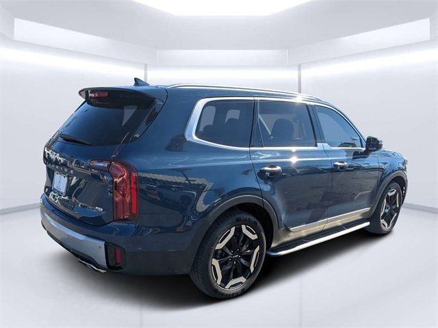 Used 2024 Kia Telluride S w/ S Sunroof Package image 3