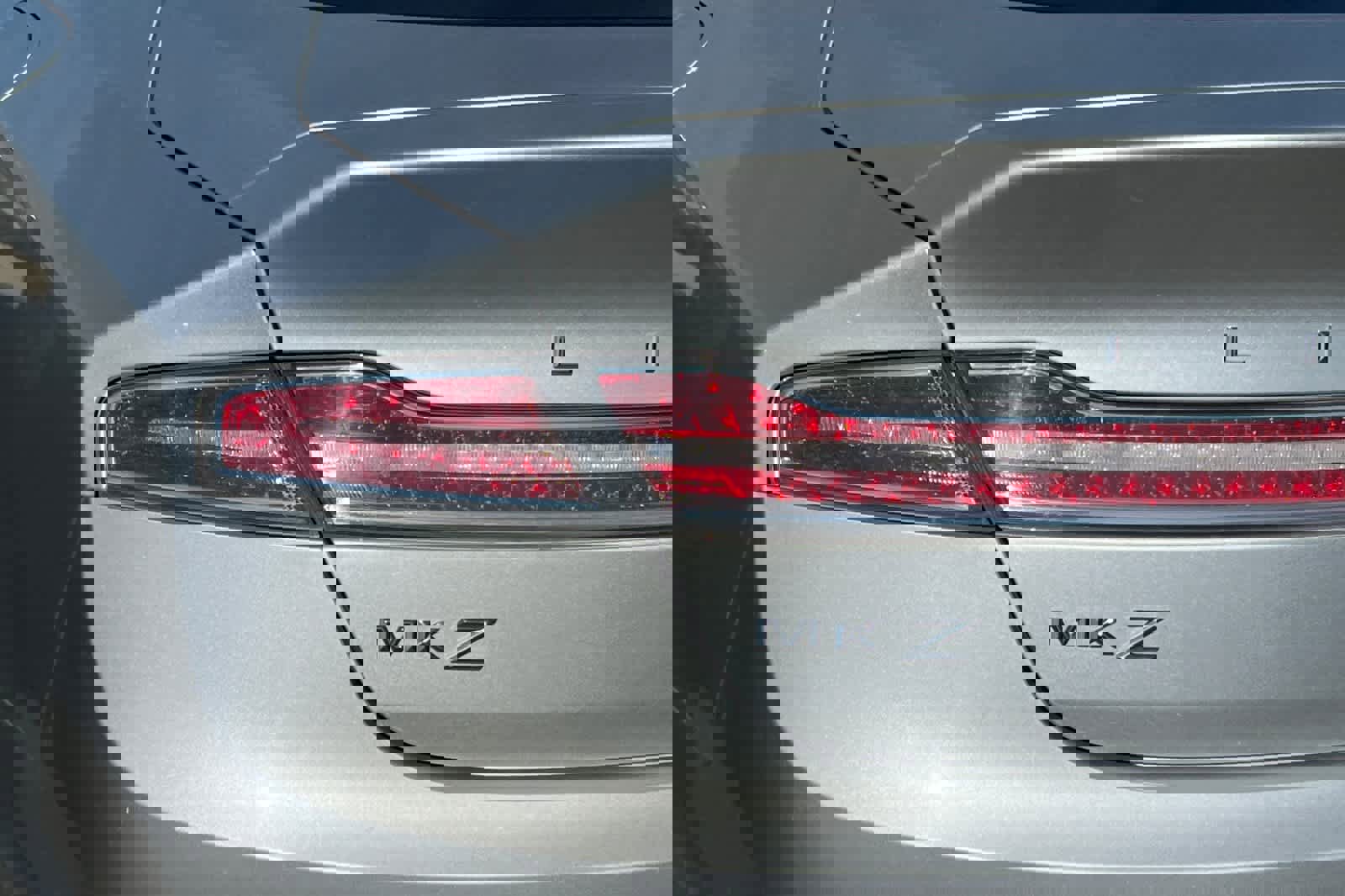 Used 2018 Lincoln MKZ Reserve image 15