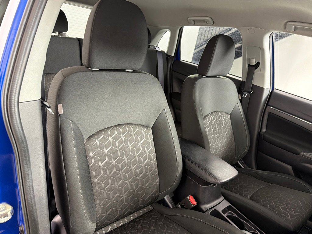 Used 2021 Mitsubishi Outlander Sport ES image 23