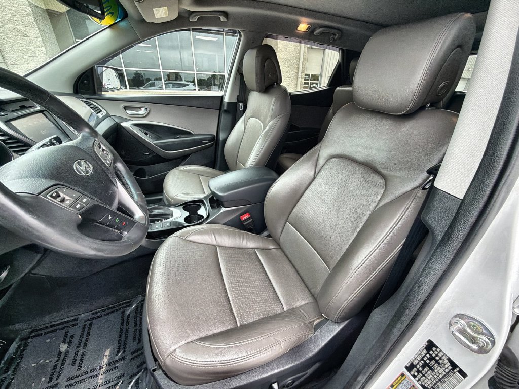 Used 2016 Hyundai Santa Fe Sport 2.0T w/ Option Group 05 FWD image 13
