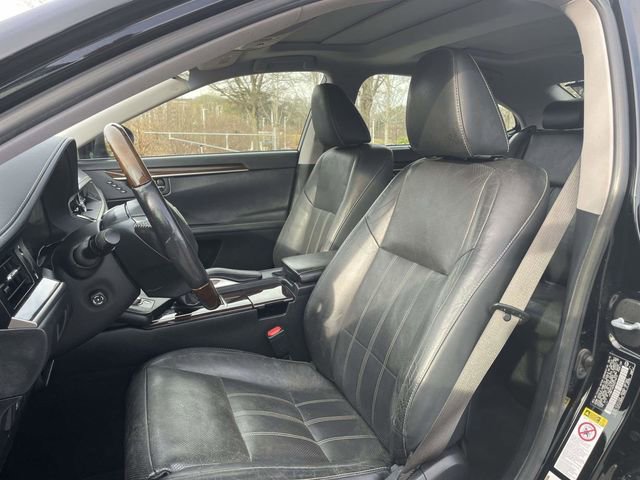 Used 2016 Lexus ES 350 w/ Ultra Luxury Package image 20