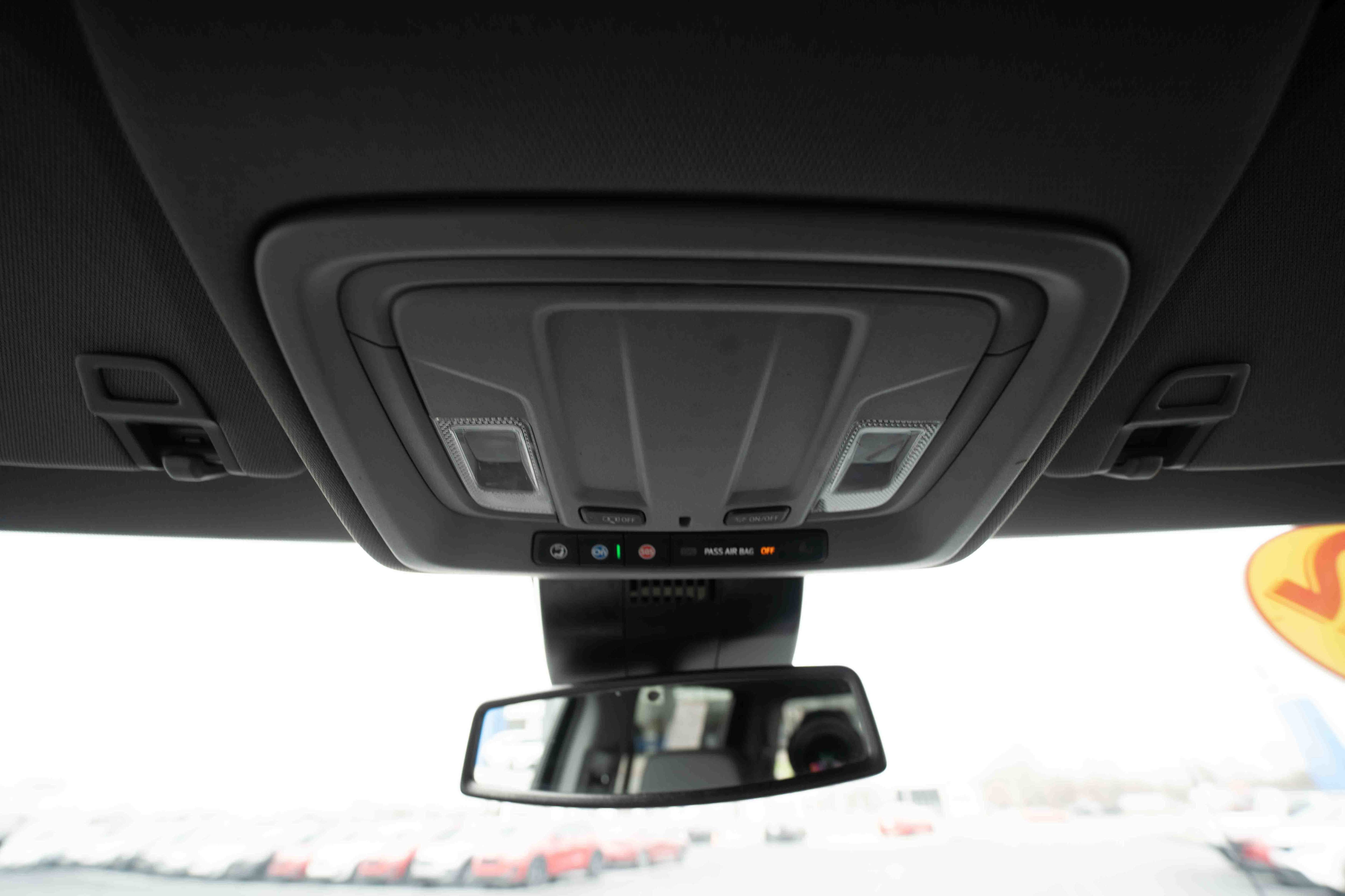 Used 2023 GMC Sierra 1500 SLT AWD/4WD image 18