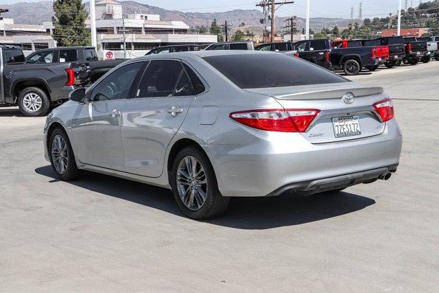 Used 2016 Toyota Camry SE FWD image 5