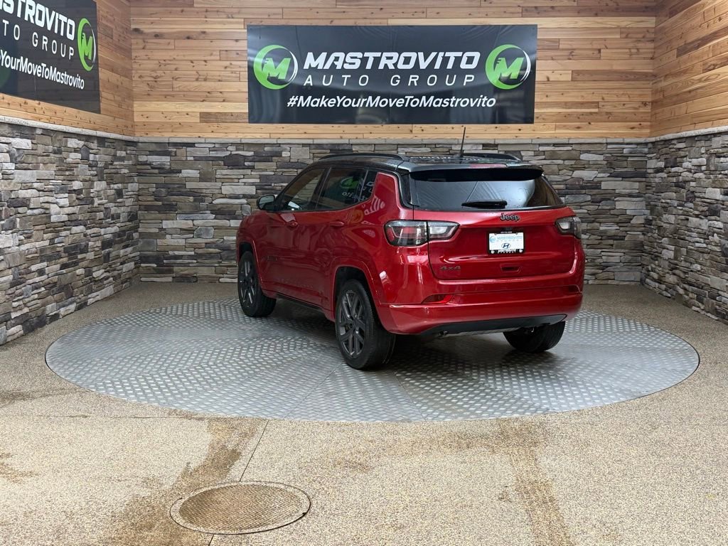 Used 2024 Jeep Compass Limited w/ High Altitude Package image 7