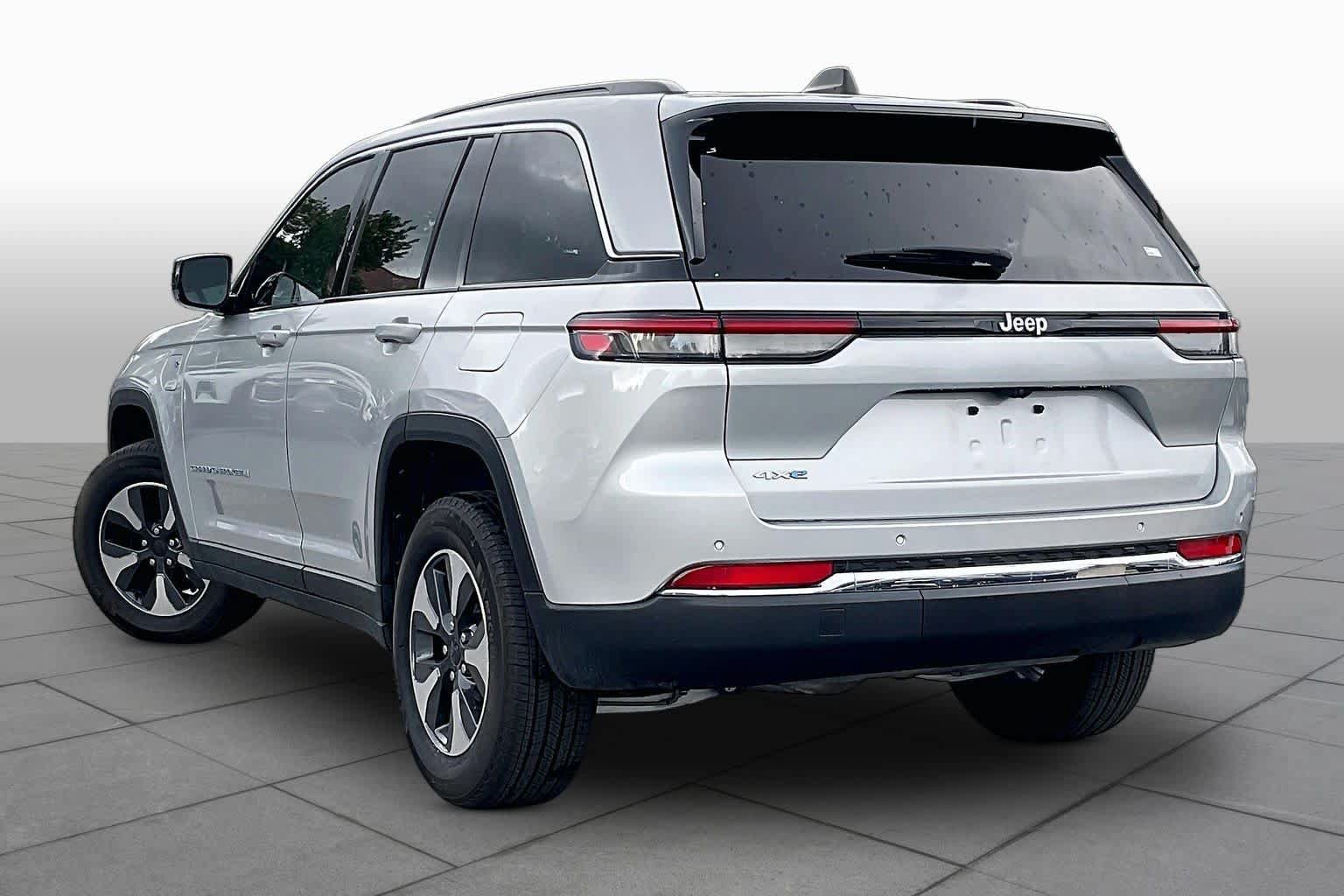 Used 2024 Jeep Grand Cherokee Limited 4xe AWD/4WD image 23