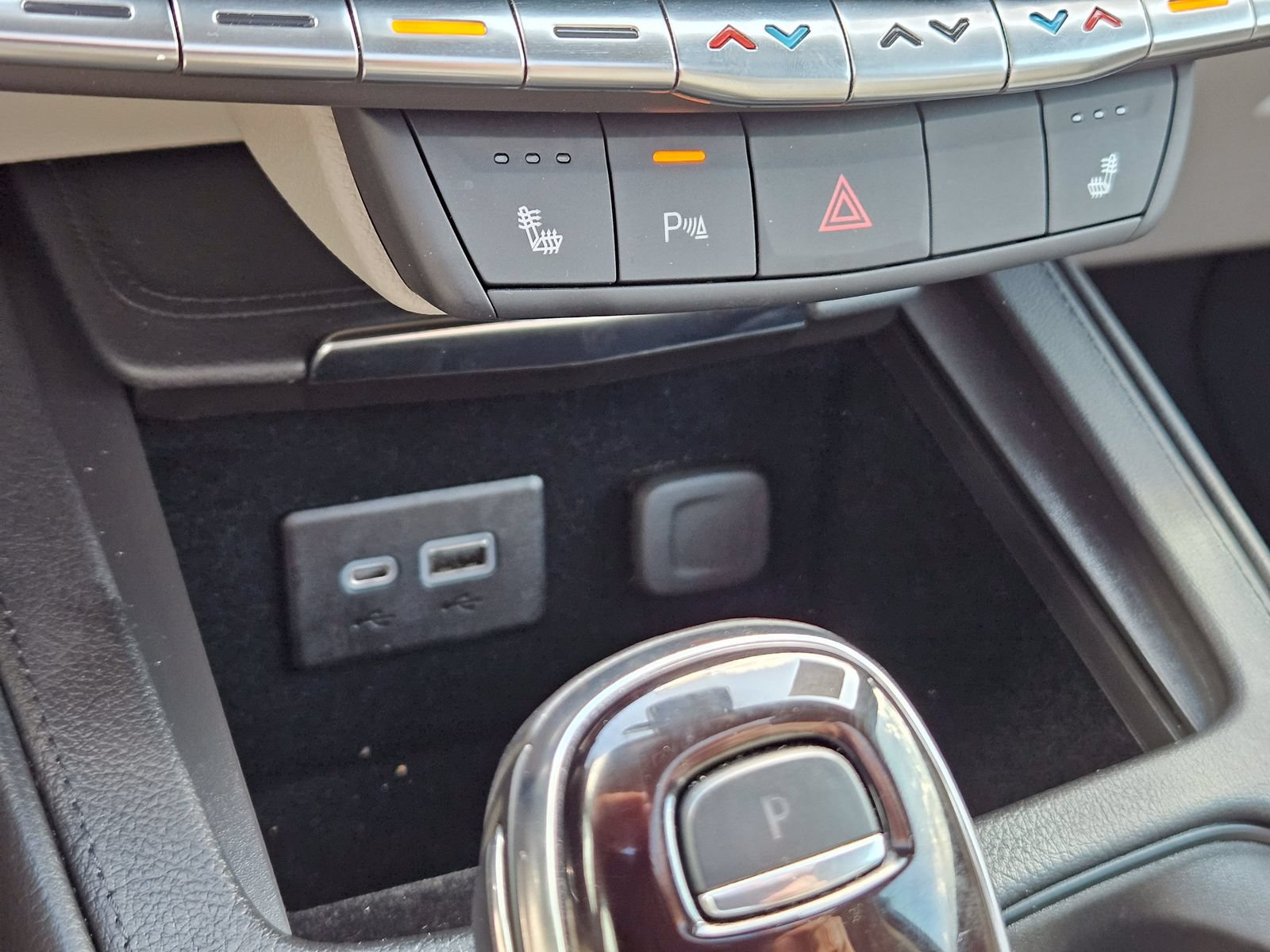 Certified 2023 Cadillac XT4 Luxury w/ Cold Weather Package FWD image 20