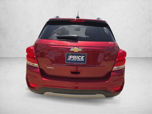 Used 2019 Chevrolet Trax LT w/ LPO, Cargo Package FWD image 7