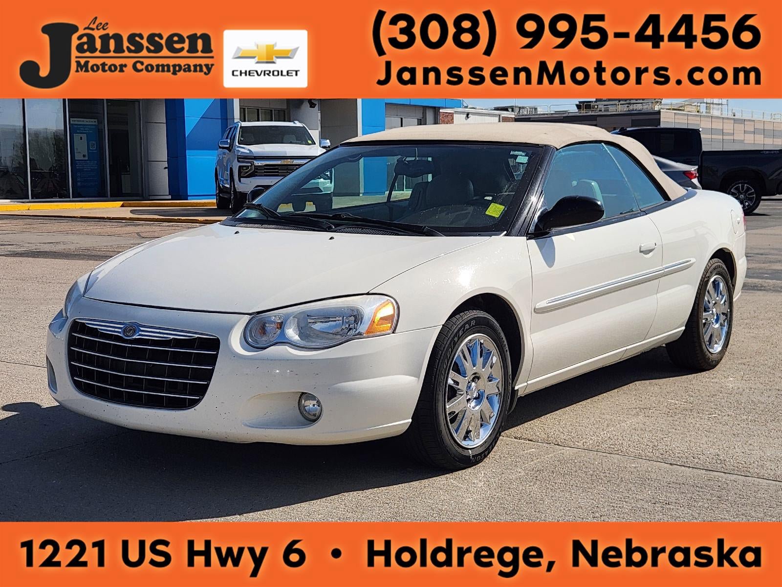 Used 2004 Chrysler Sebring Limited FWD image 2