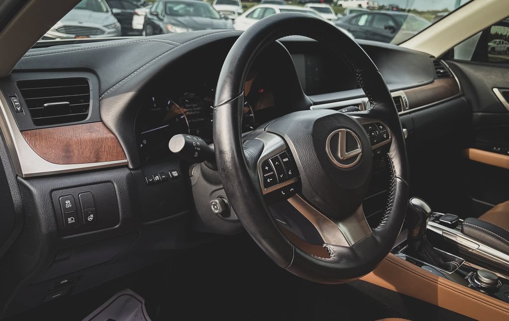 Used 2016 Lexus GS 350 AWD w/ Premium Package image 2