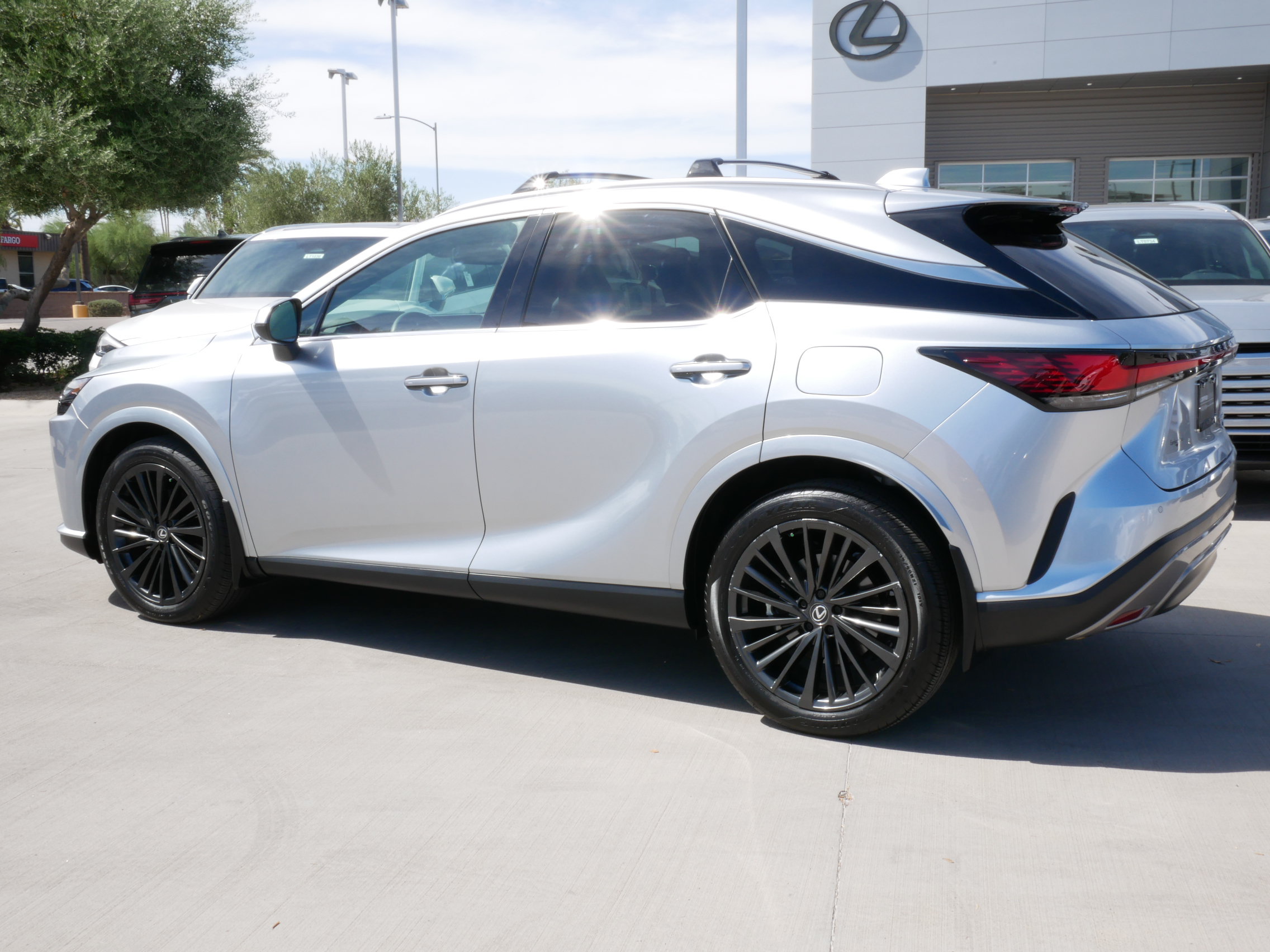 Certified 2025 Lexus RX 350h w/ Convenience Package AWD/4WD image 5