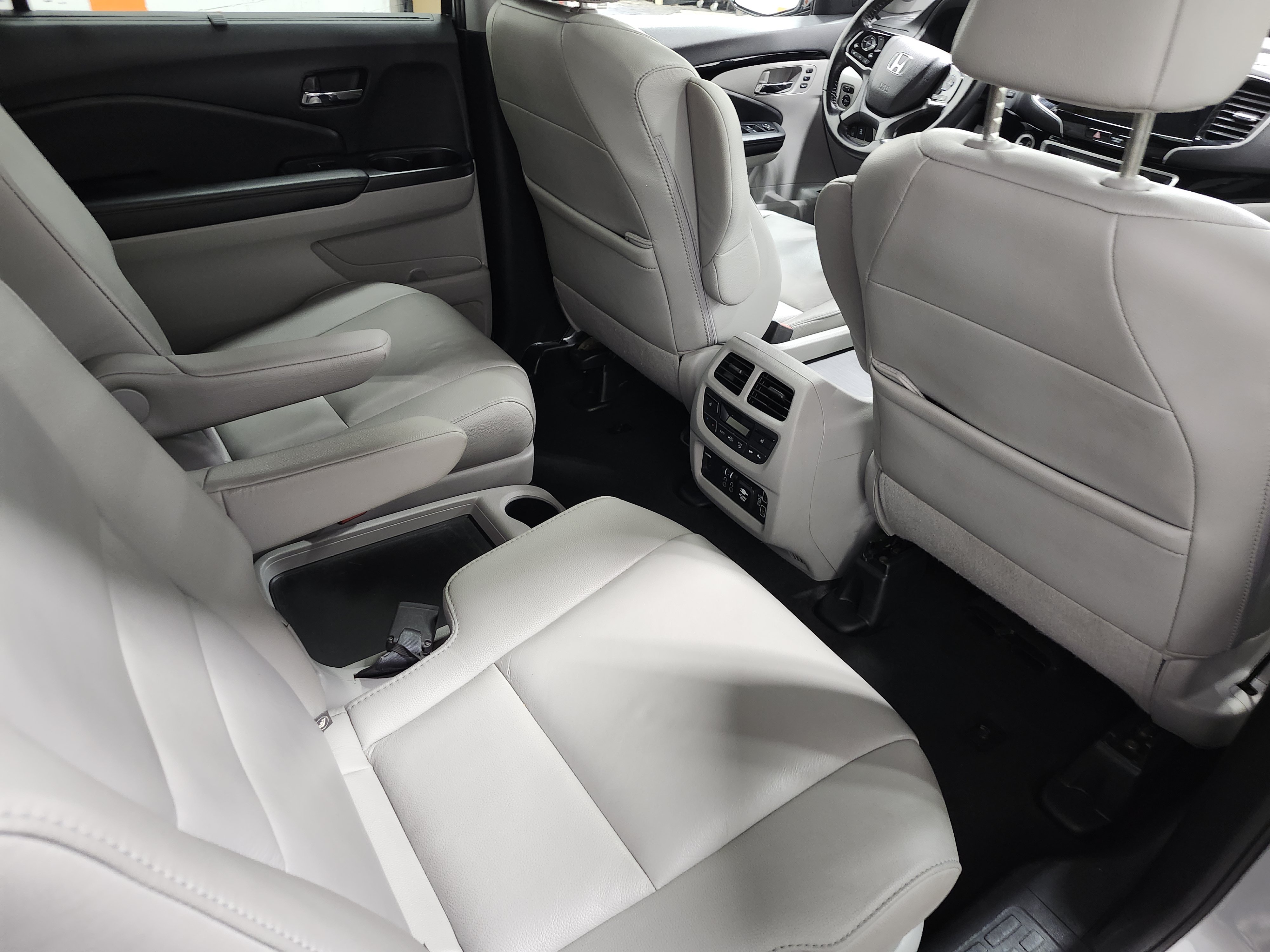 Used 2021 Honda Pilot Touring image 23