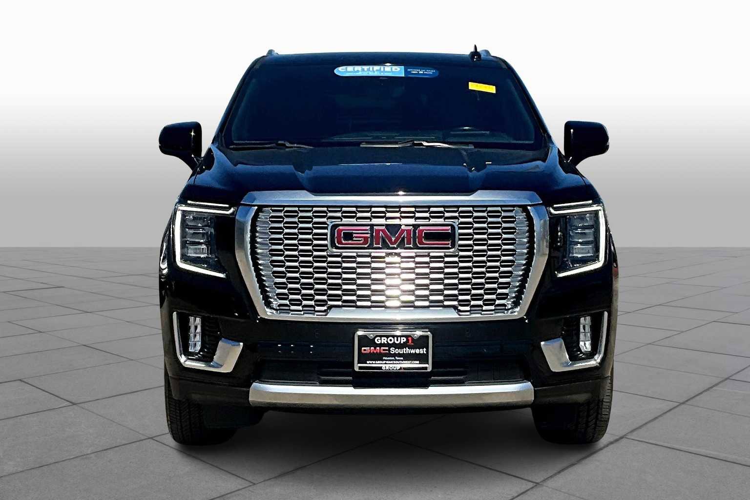 Used 2021 GMC Yukon Denali w/ Denali Premium Package image 4