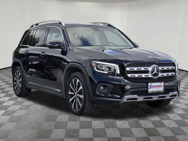 Used 2022 Mercedes-Benz GLB 250 image 3