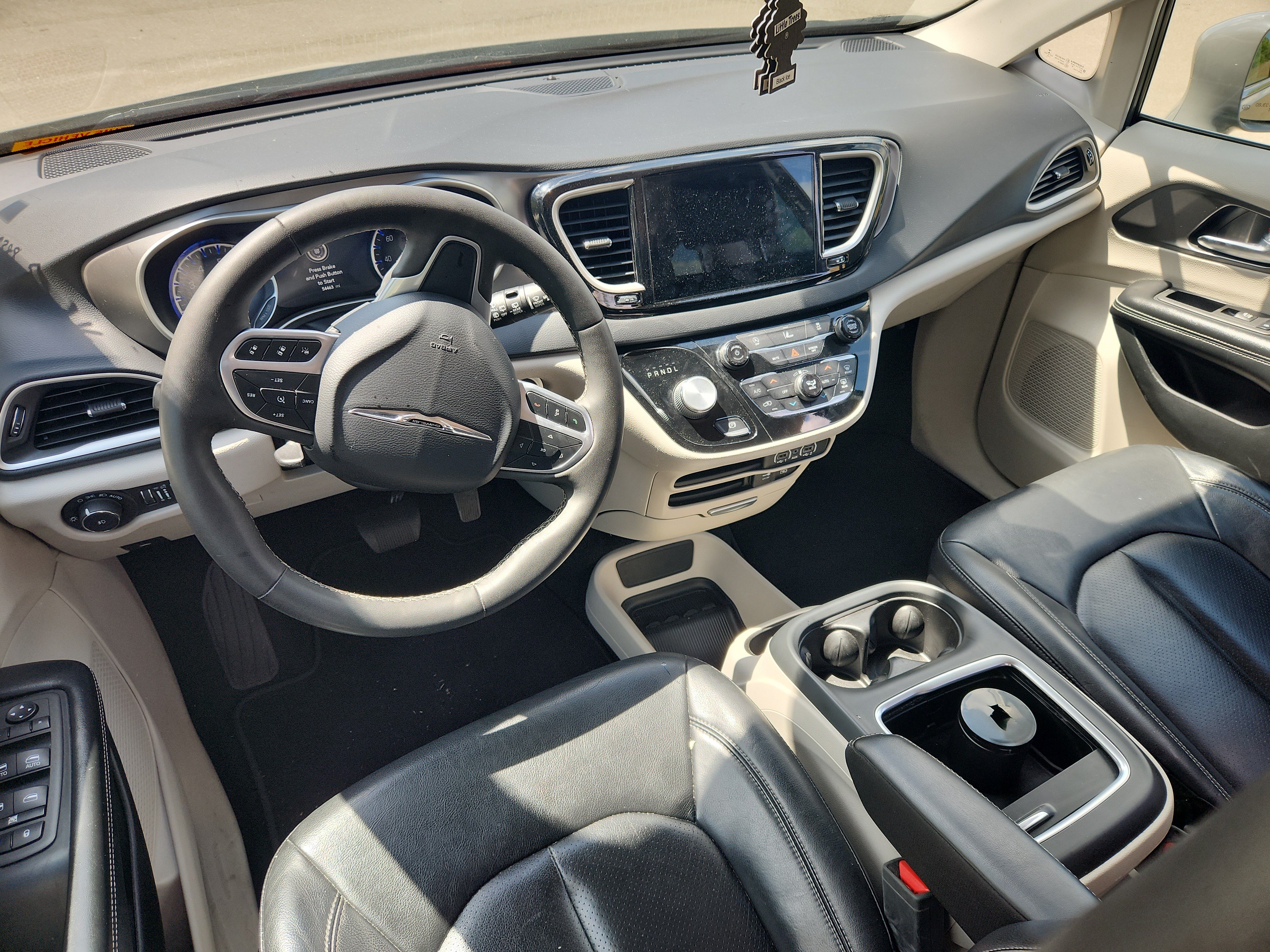 Used 2022 Chrysler Pacifica Touring-L FWD image 20