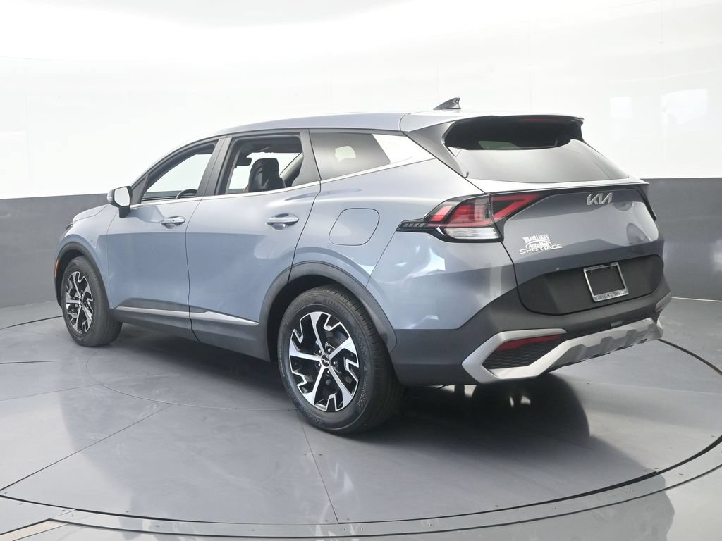 Used 2023 Kia Sportage EX FWD image 4