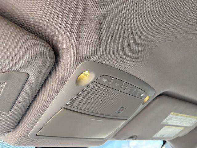 Used 2020 Nissan Rogue SL image 25