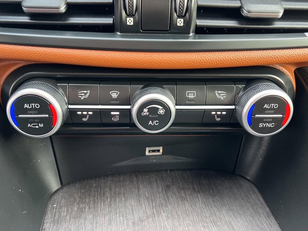 Used 2018 Alfa Romeo Giulia Ti w/ TI Leather Package image 44