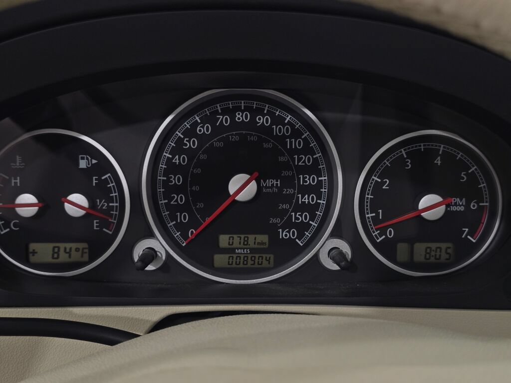 Used 2005 Chrysler Crossfire Limited RWD image 76