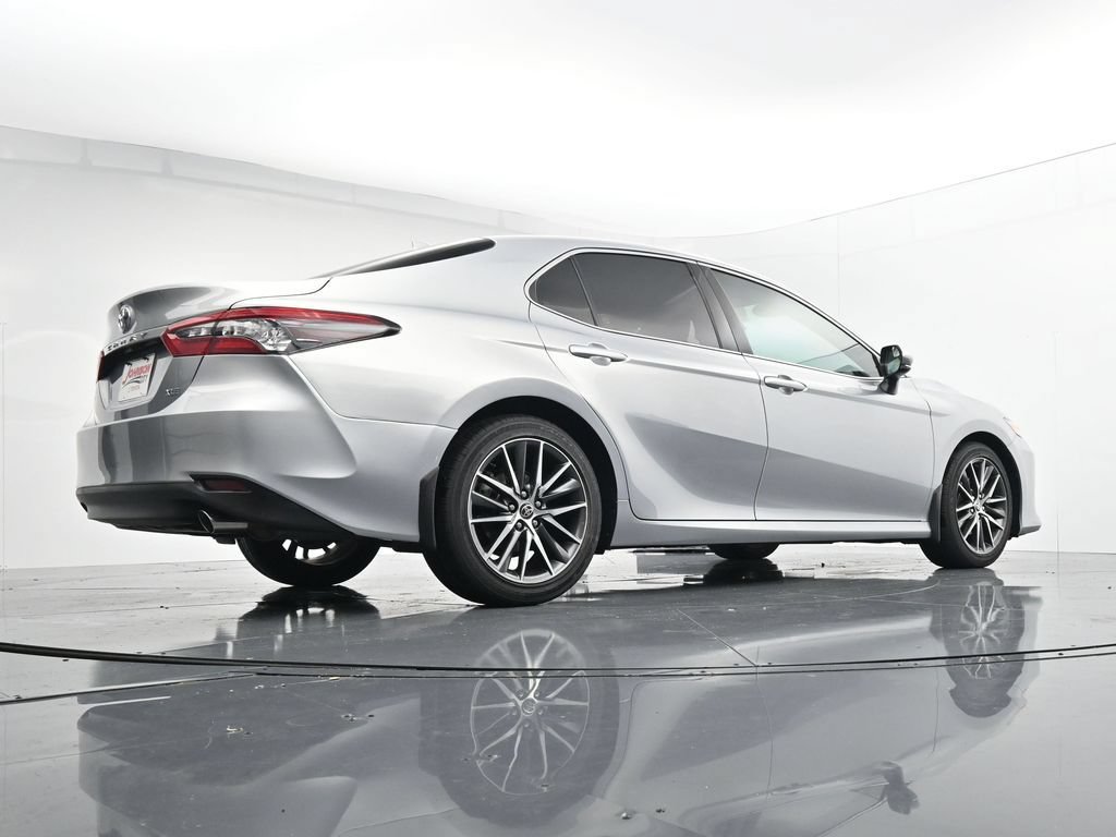 Used 2022 Toyota Camry XLE FWD image 37