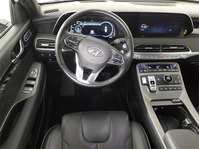 Used 2022 Hyundai Palisade Calligraphy image 16