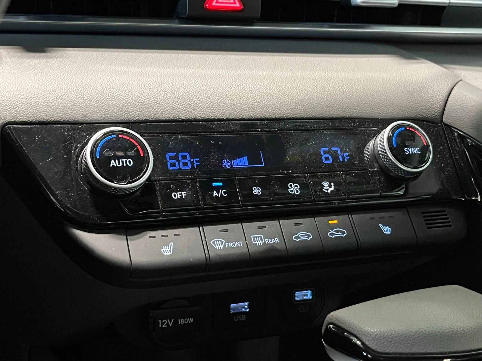 Used 2023 Hyundai Elantra Blue FWD image 21