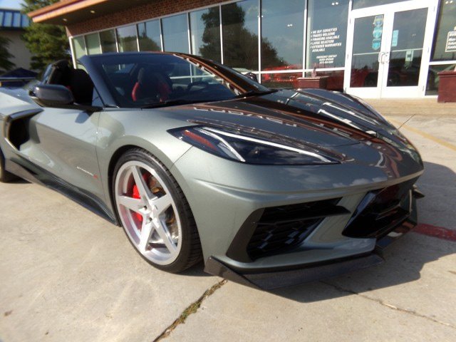 Used 2022 Chevrolet Corvette Stingray Premium Conv w/ Z51 Performance Package RWD image 3