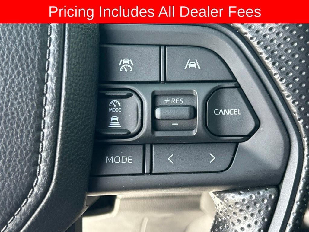 Used 2025 Toyota Tacoma SR5 AWD/4WD image 8
