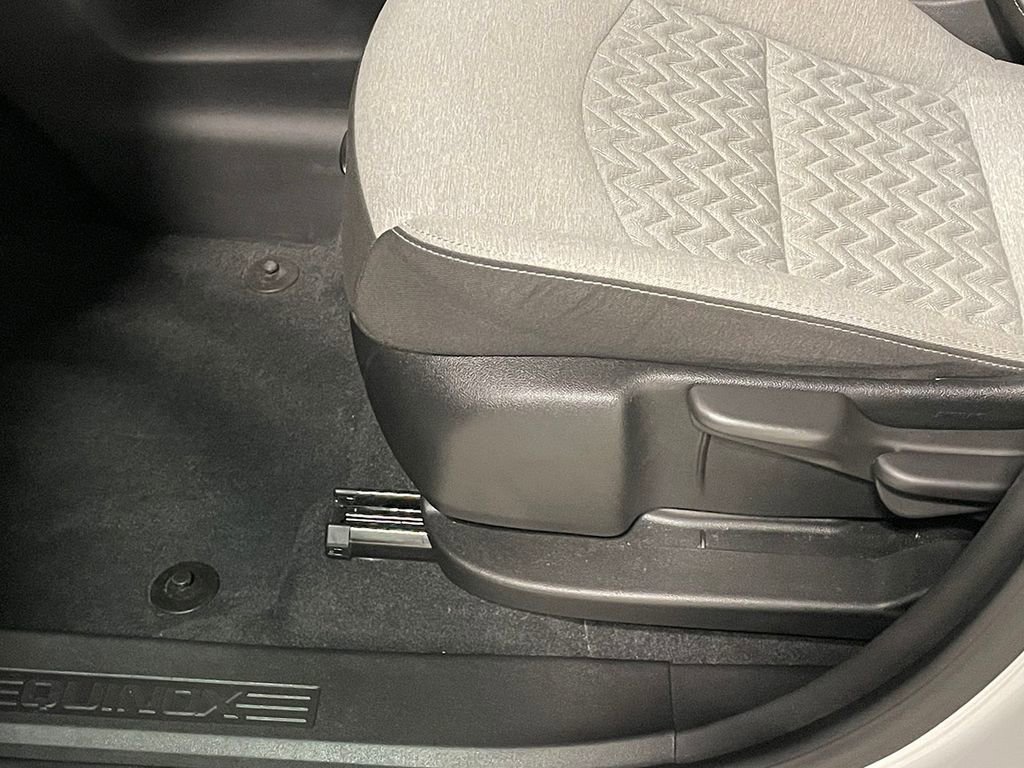 Used 2023 Chevrolet Equinox LS image 20