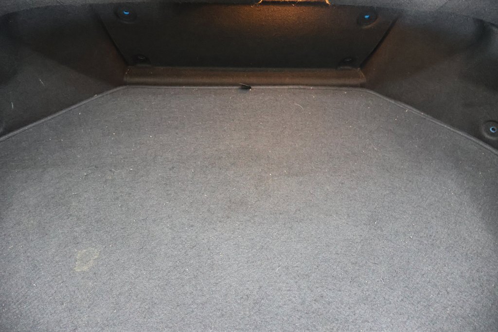 Used 2011 Nissan 370Z Roadster image 12