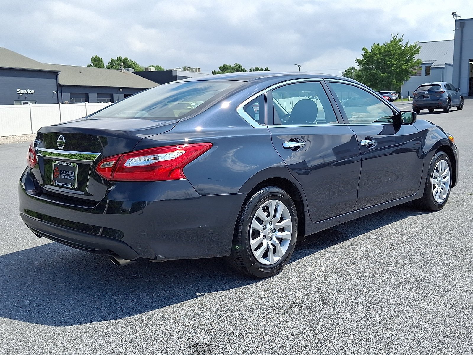 Used 2017 Nissan Altima 2.5 S w/ Power Driver Seat Package FWD image 7