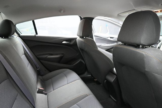 Used 2017 Chevrolet Cruze LS FWD image 29