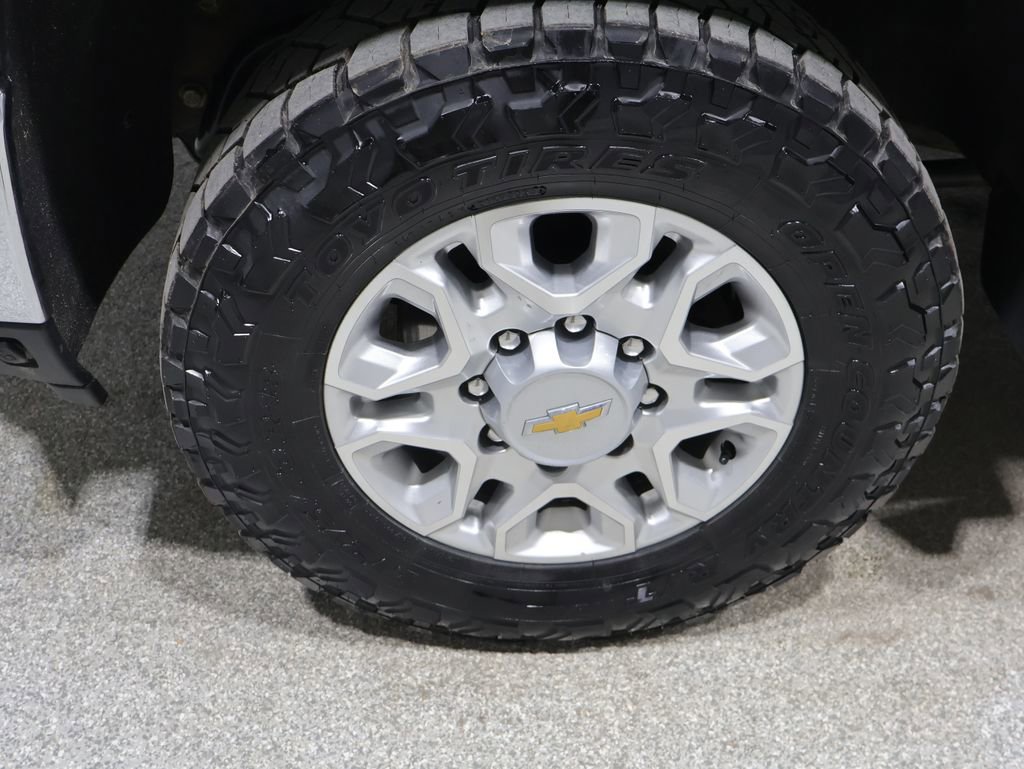Used 2024 Chevrolet Silverado 3500 LT w/ All Star Edition AWD/4WD image 10